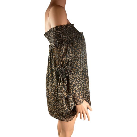 Max Studio Womens Off The Shoulder Leopard Print Tan Black Top Size Small - Picture 2 of 7
